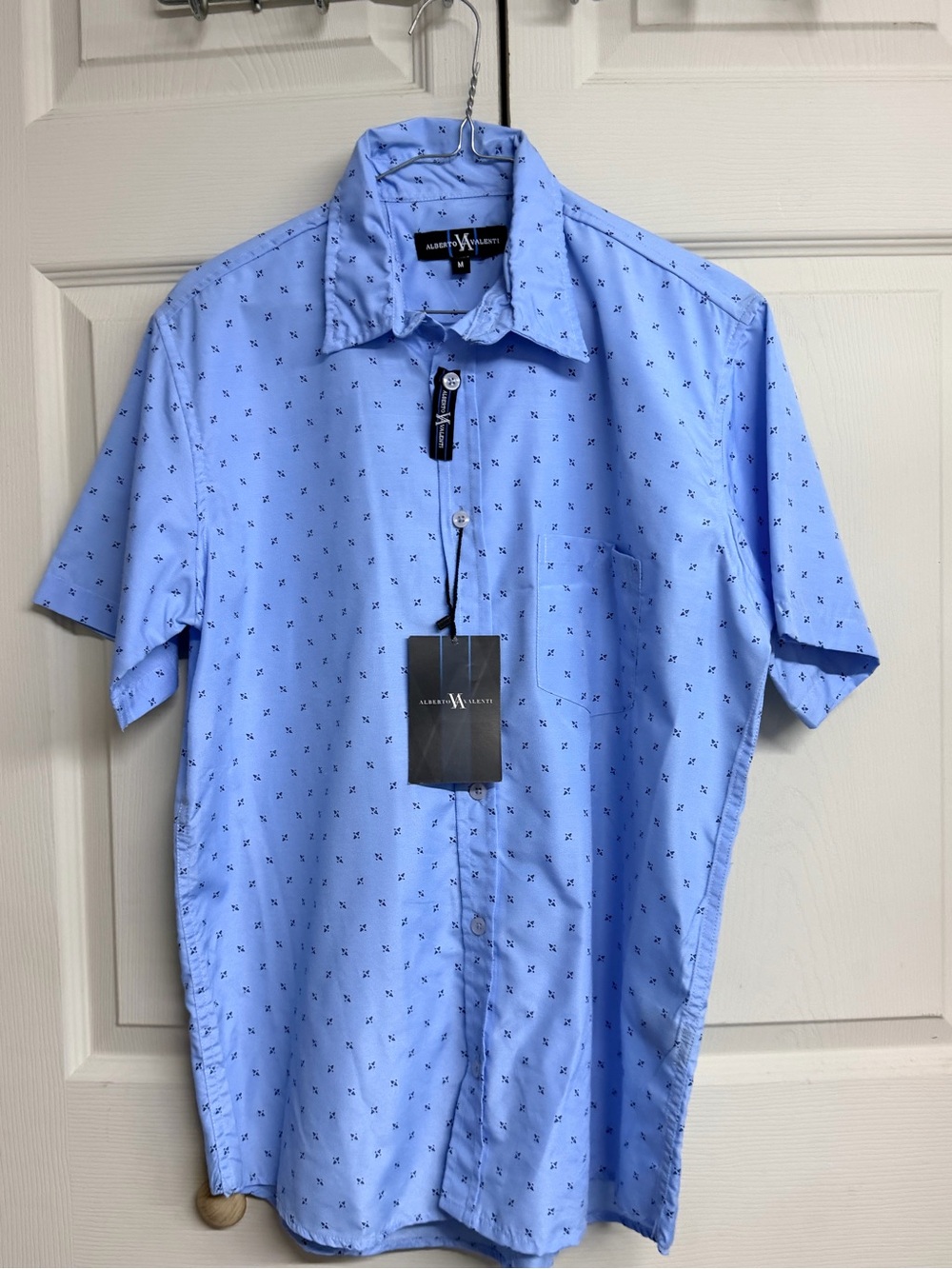 Men's Light Blue Short Sleeve Button-Up Shirt